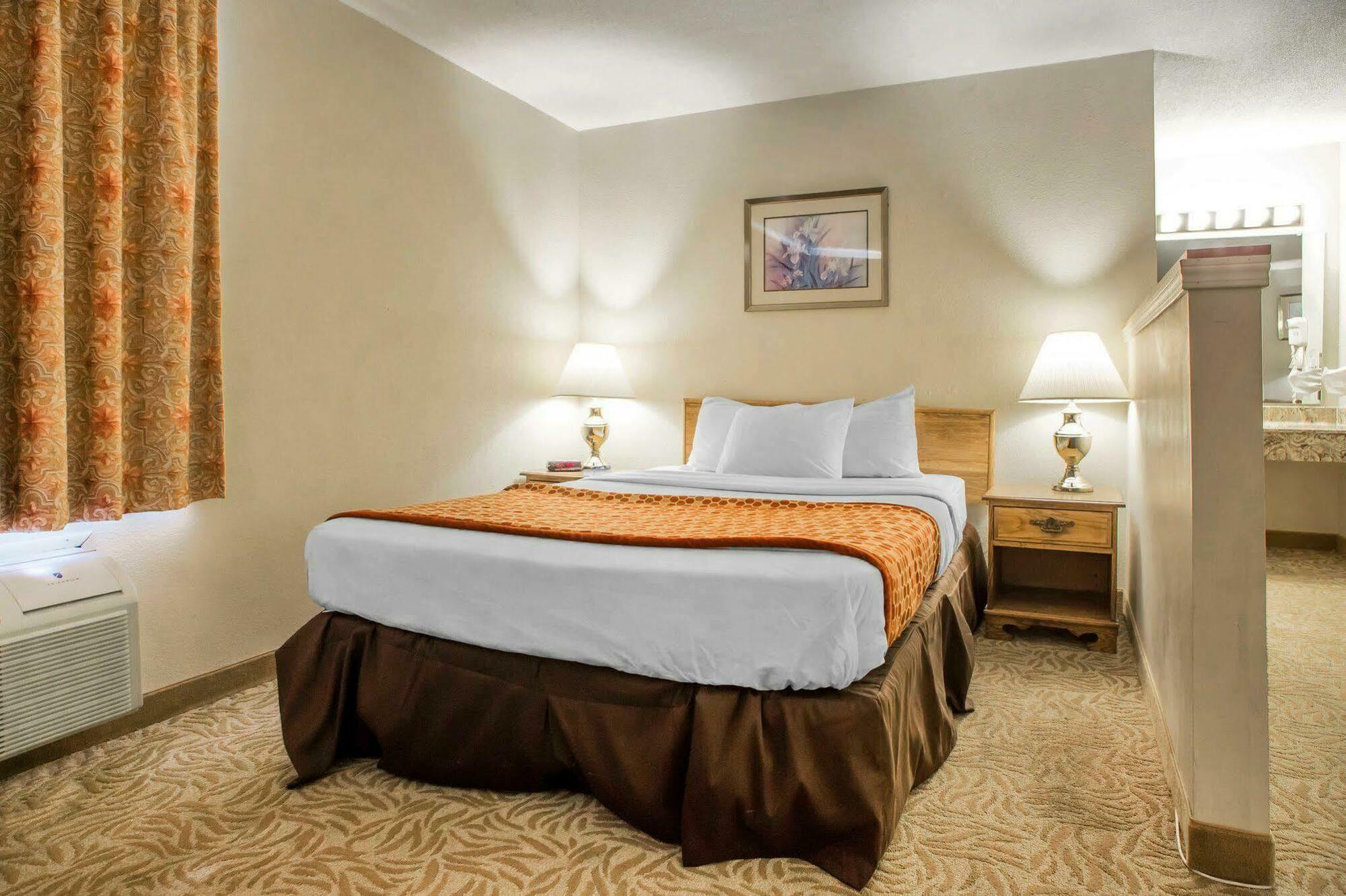 Econo Lodge Inn&Suites Stevens Point Exterior foto